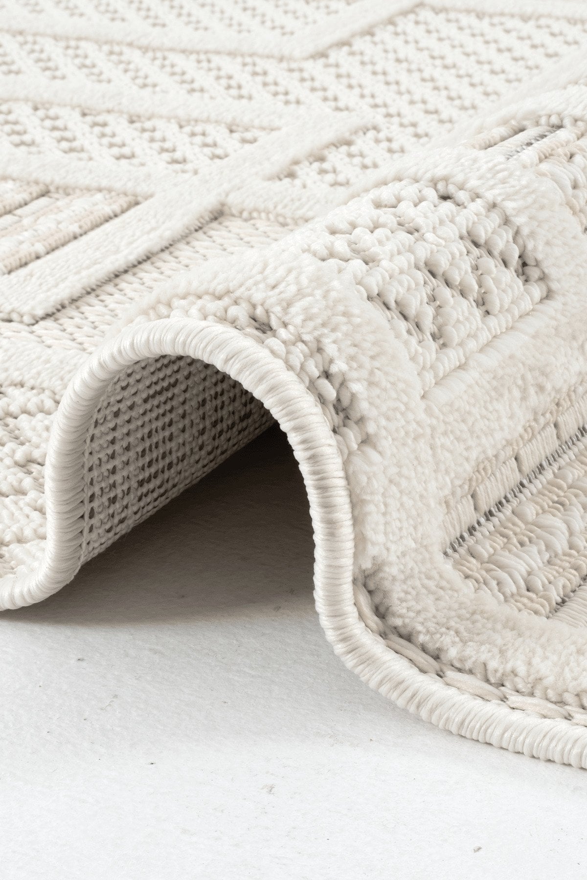 Dekorenti Bonn 8808 Krem – Modern Geometrik Desenli Tozumaz Halı