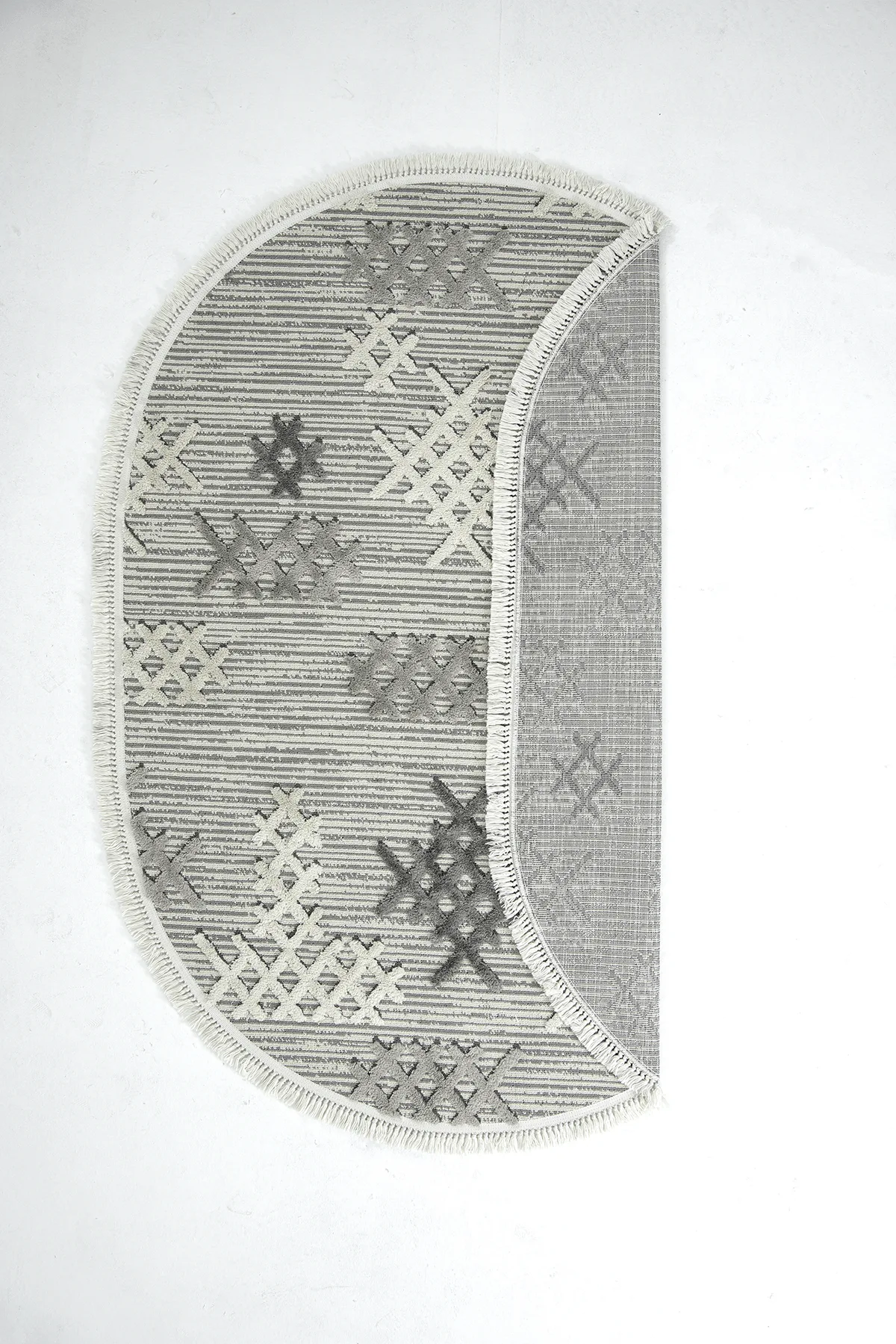 Dekorenti Step 2205 Gri Oval - Etnik Desenli Yumuşak Tozumaz Halı