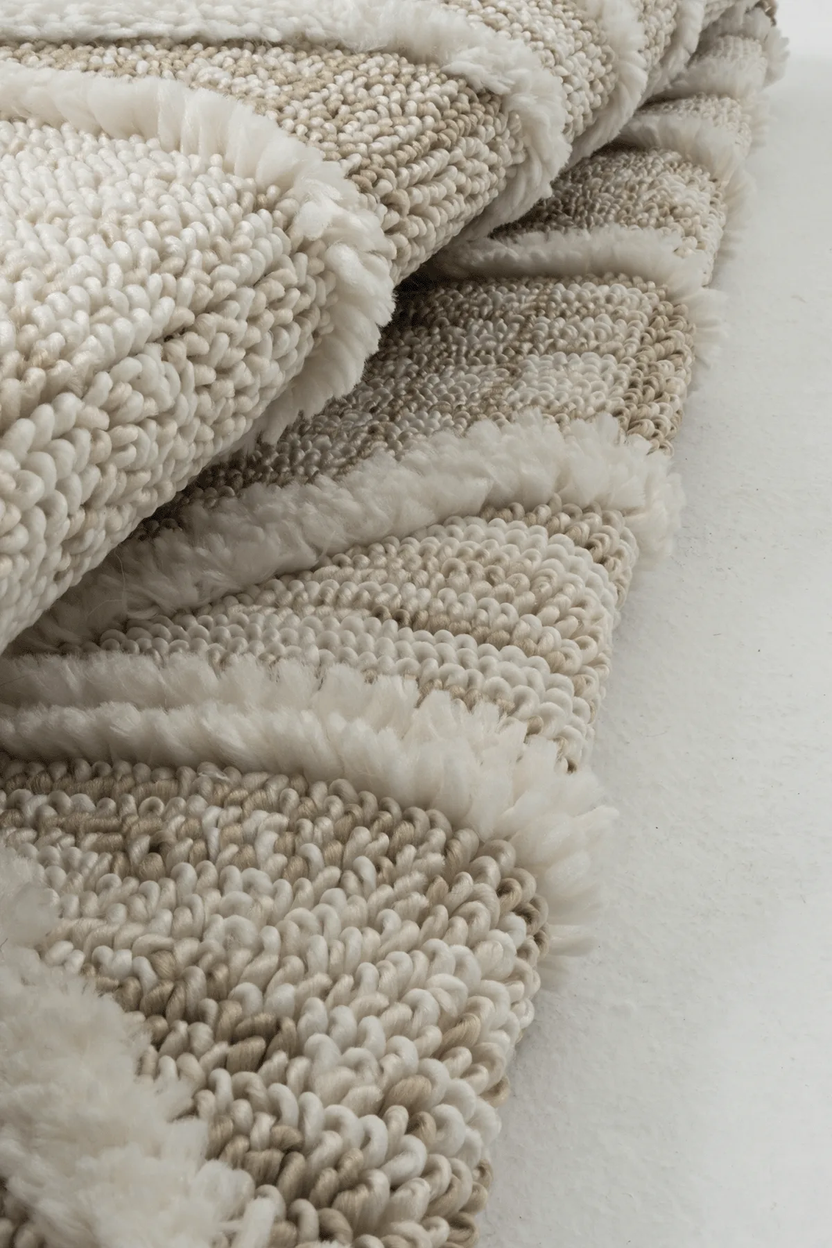 Dekorenti Step 2201 Krem Daire - Yumuşak Tozumaz Dayanıklı Modern Halı